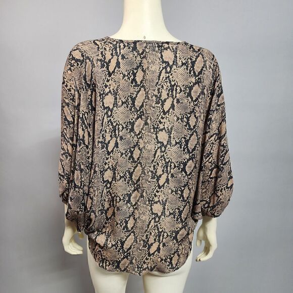 Acrobat xs silk top  - Picture 3 of 5